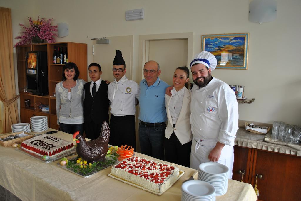 Hotel Consul Milano Marittima Bagian luar foto